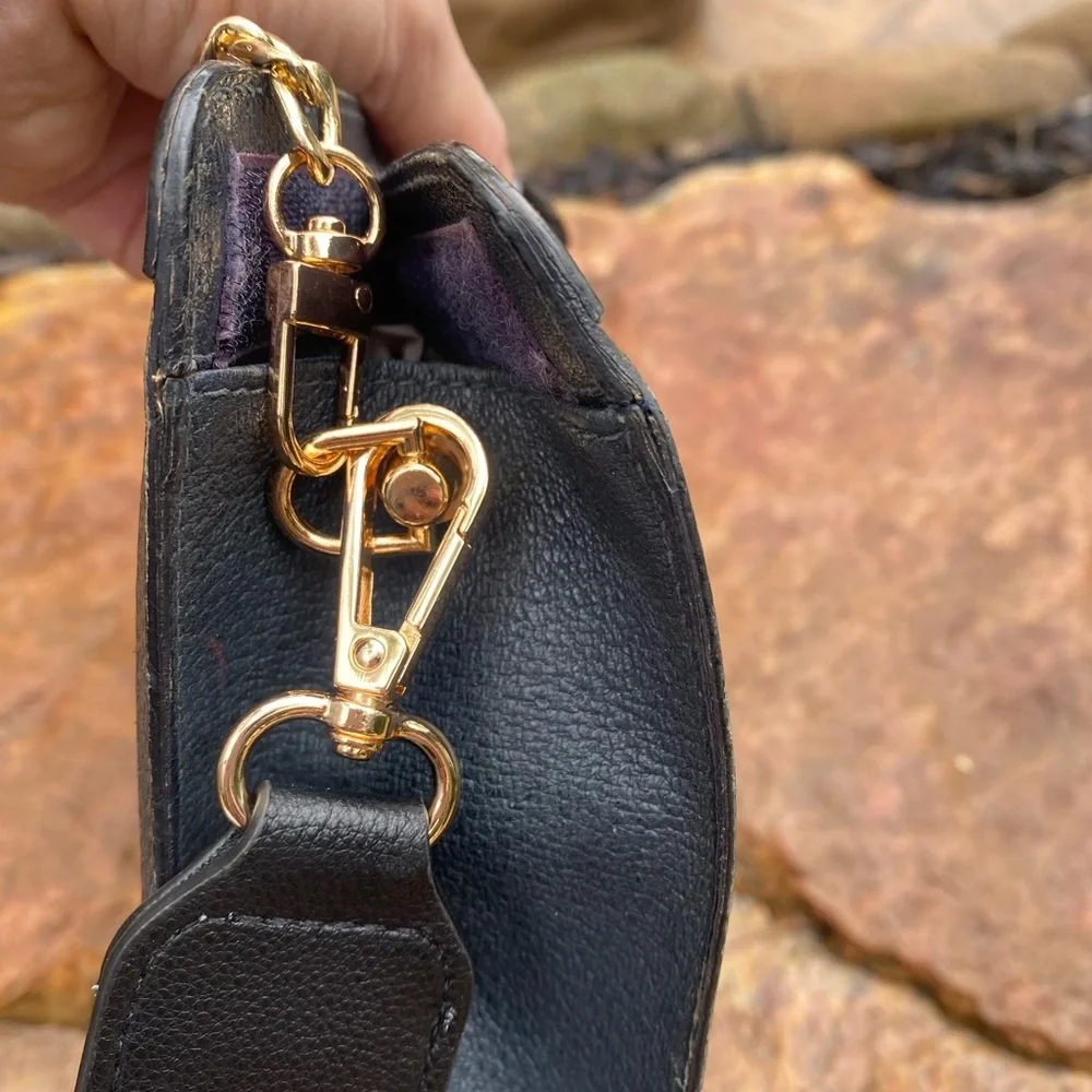 Rare authentic 70’s GUCCI stunner bag ! Crossbody or clutch this purse is it - Picture 8 of 15